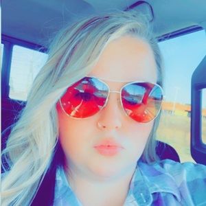 Meet your Posher, Sylvia